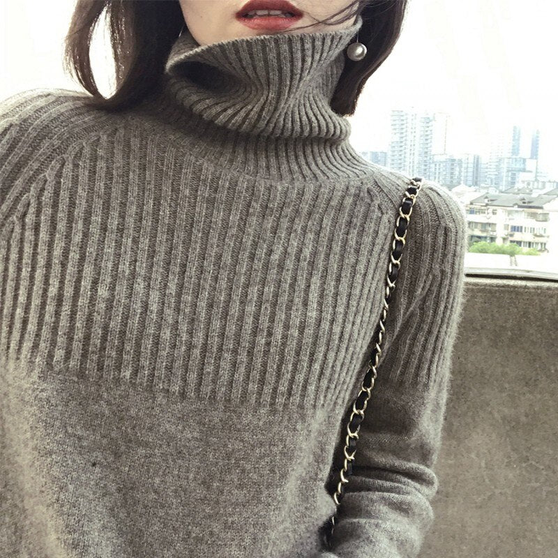 Luxurious Sweater 100% Wool